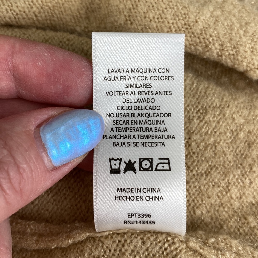 BeachLunchLounge Cozy Beige and White Animal Print Knit Sweater - Picture 14 of 14
